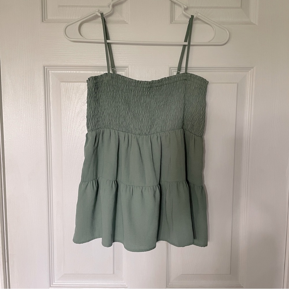 Paper Crane Smocked Adustable Spaghetti Strap Tiered Green Top Size Small